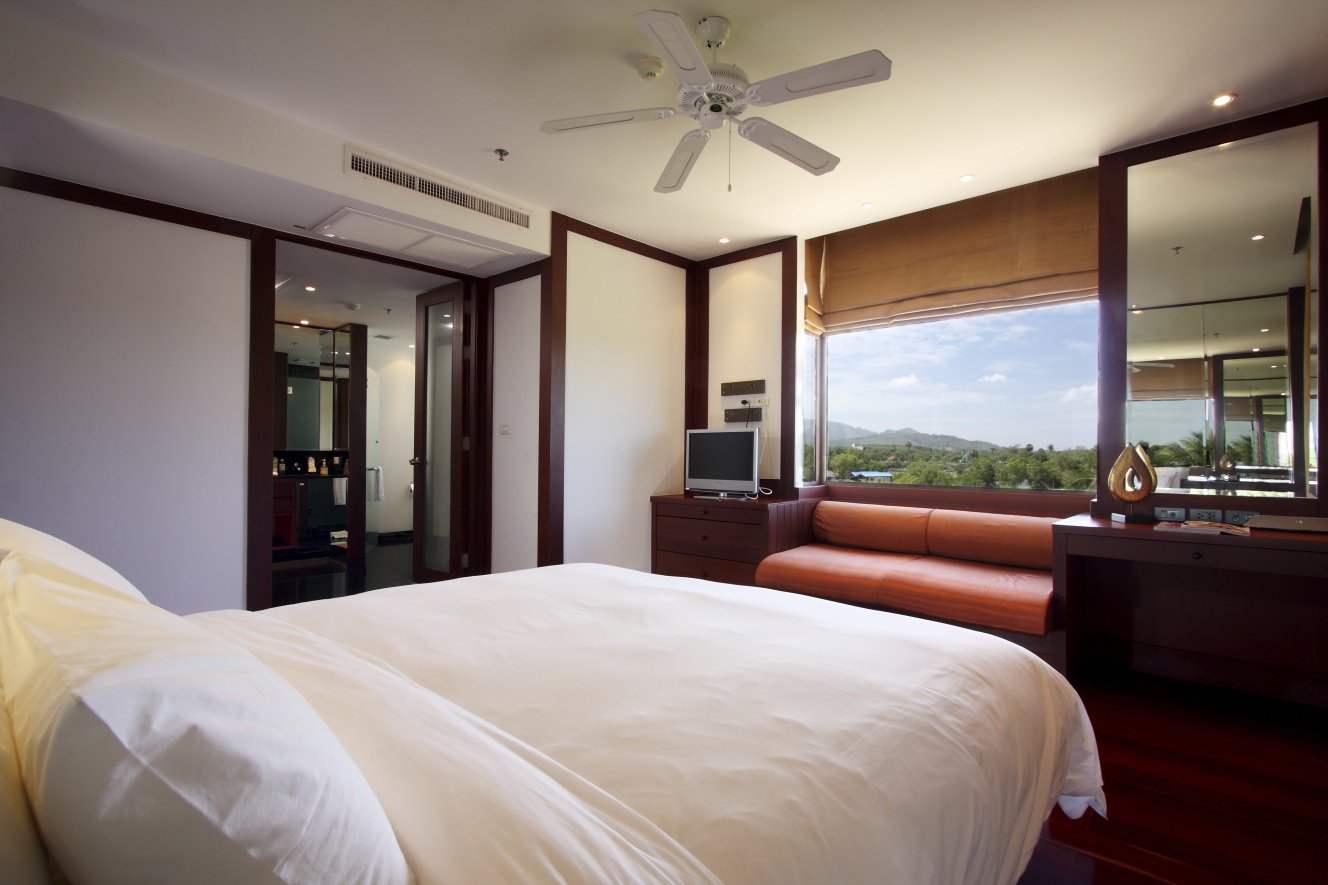 Property image - full photo 5