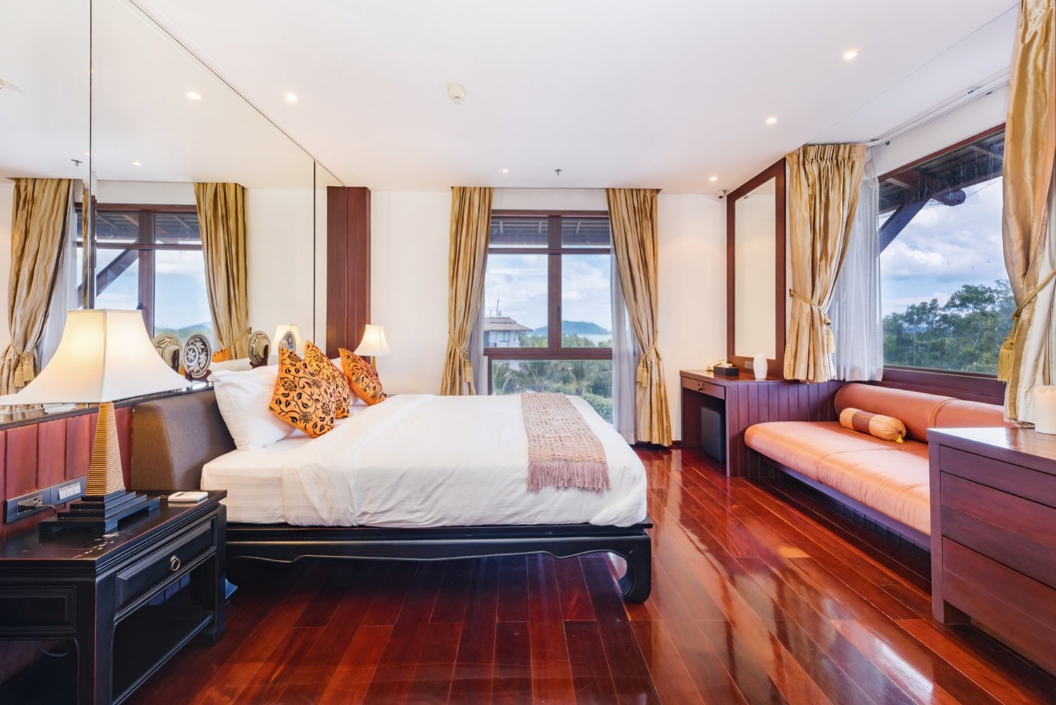 Property image - full photo 22