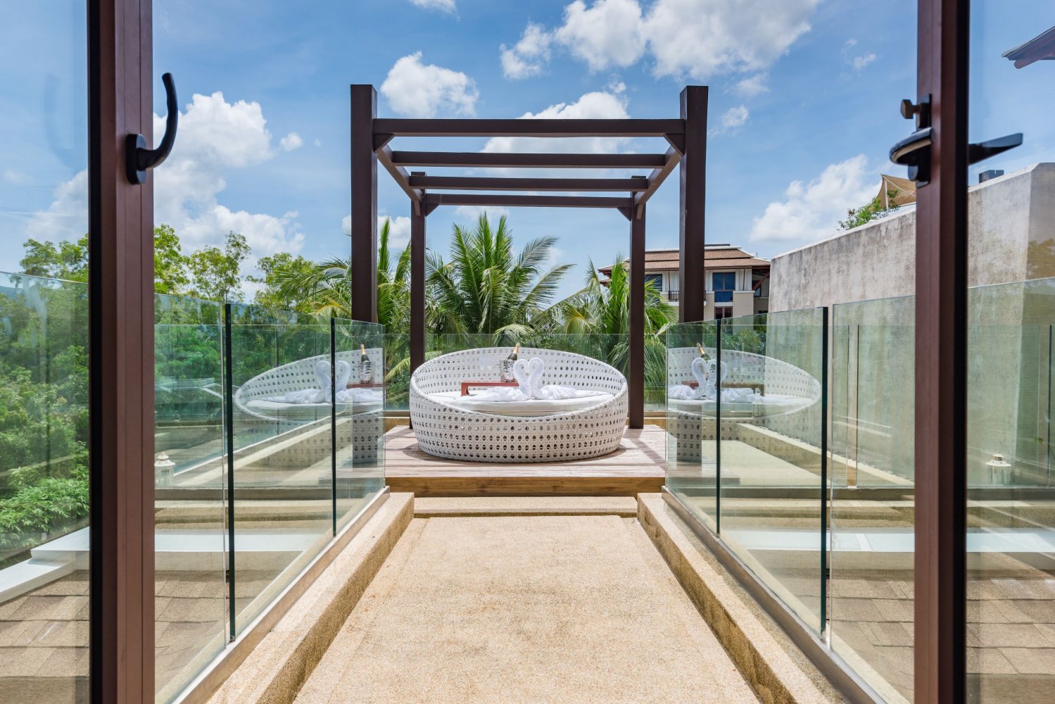 Property image - full photo 5