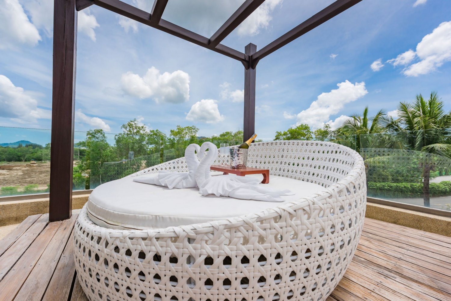 Property image - full photo 4