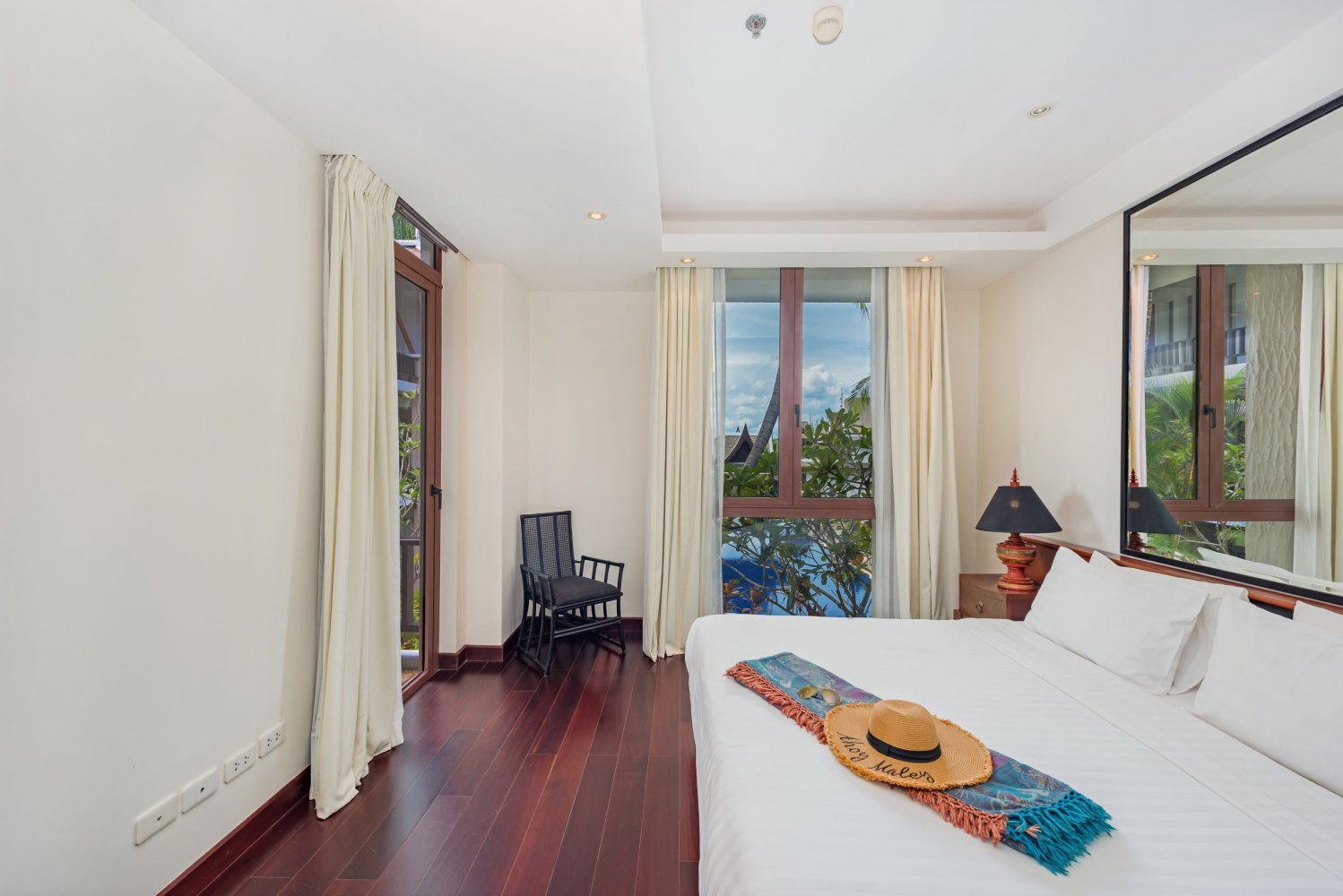 Property image - full photo 12