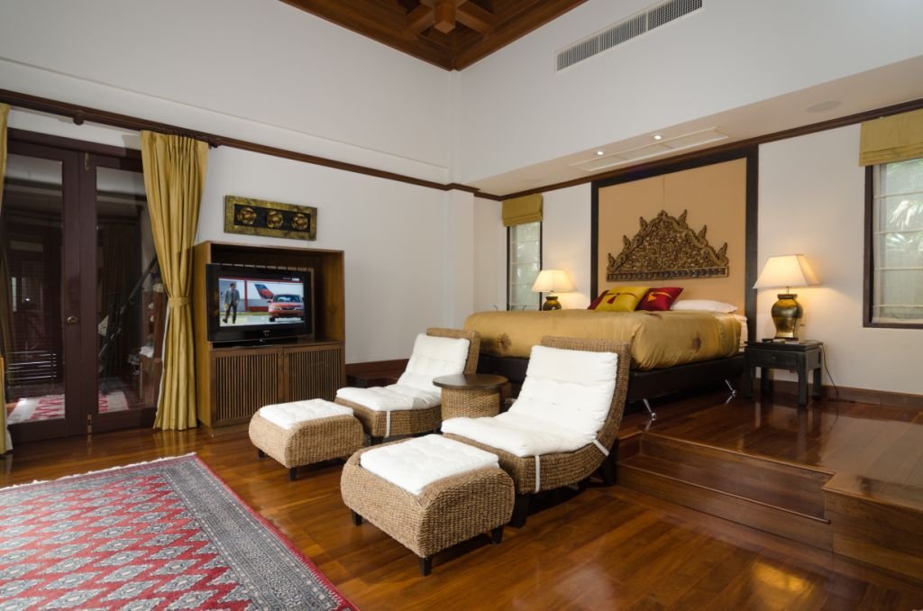 Property image - full photo 8