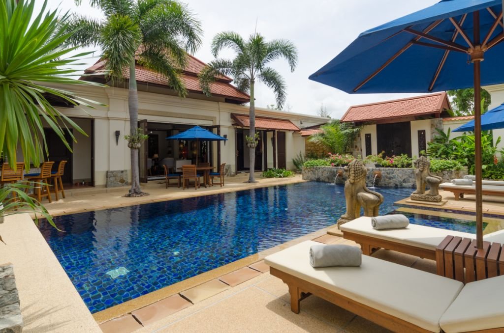 Property image - full photo 2