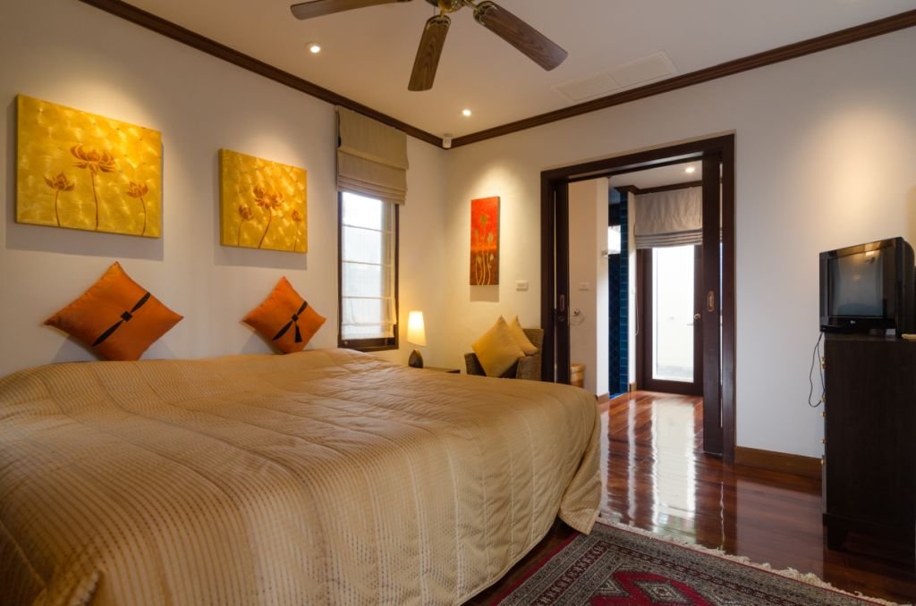 Property image - full photo 9
