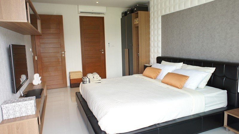 Property image - full photo 5