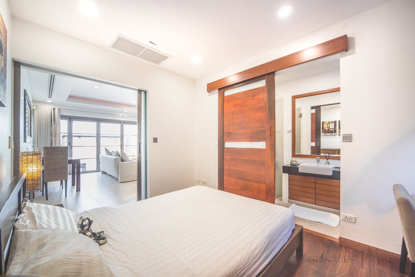Property image - full photo 14