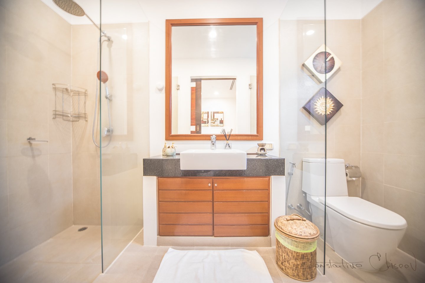 Property image - full photo 15