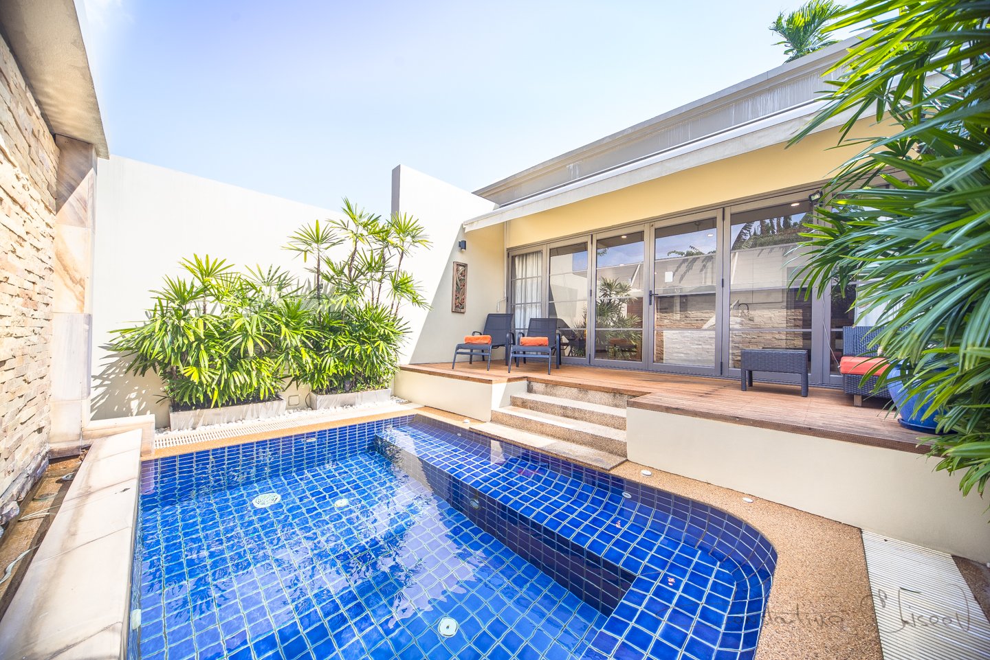 Property image - full photo 20