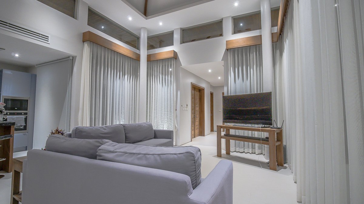 Property image - full photo 16