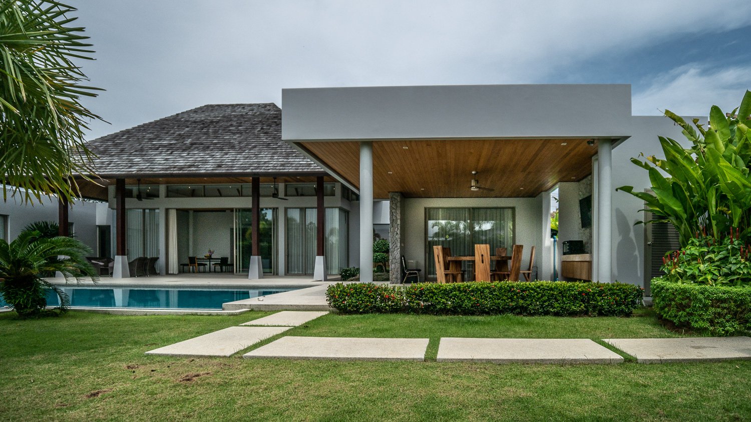 Property image - full photo 57