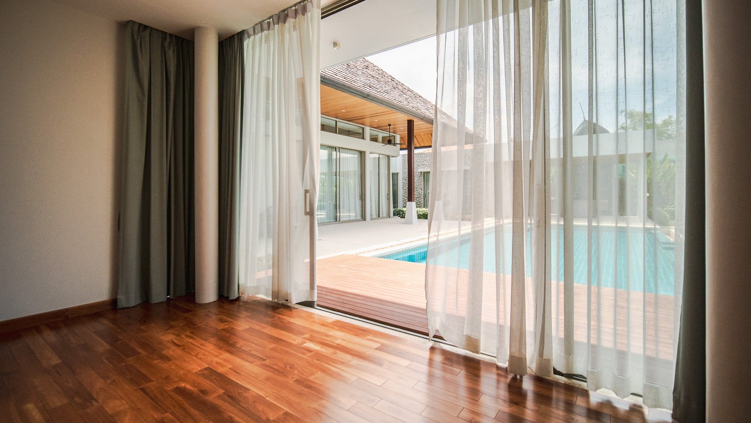 Property image - full photo 48