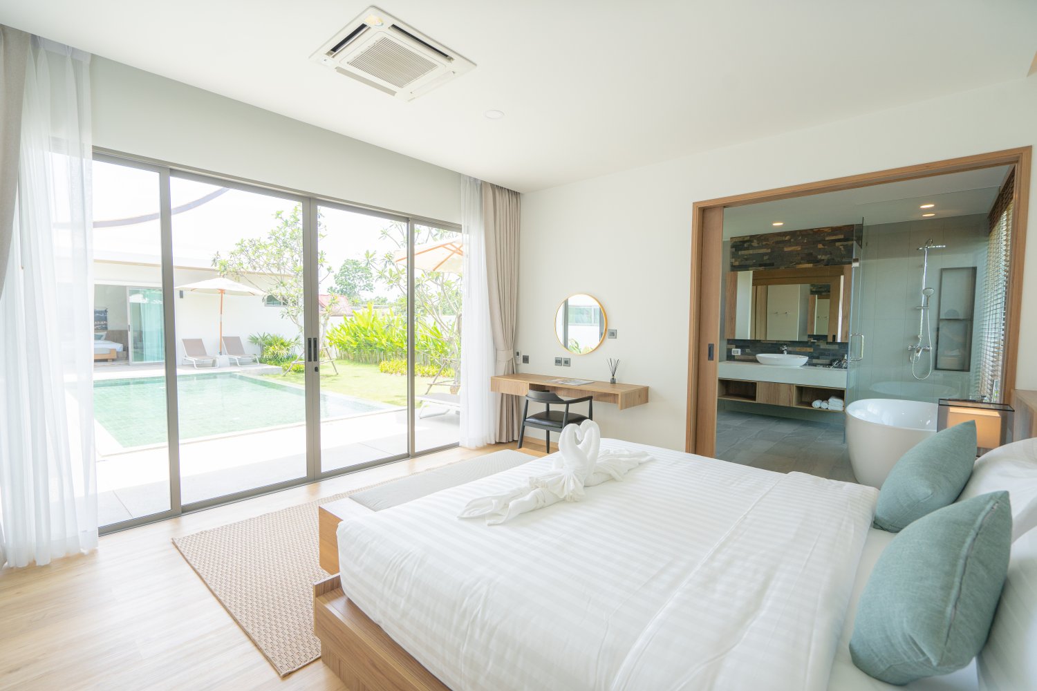 Property image - full photo 41