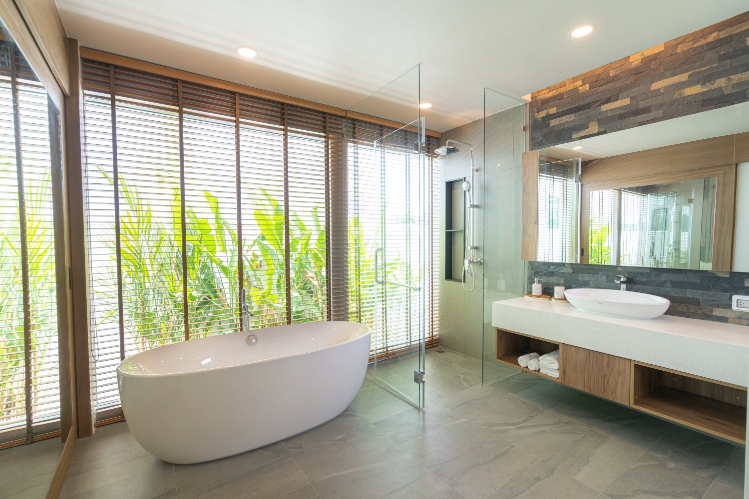 Property image - full photo 58