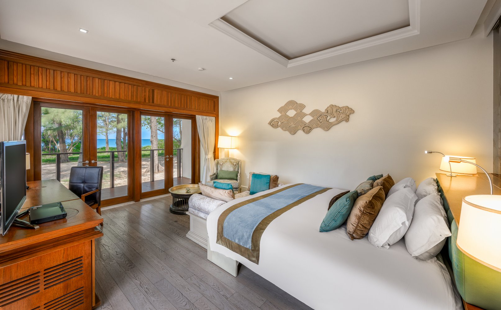 Property image - full photo 5