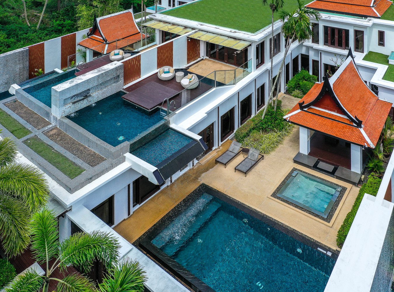 Property image - full photo 4