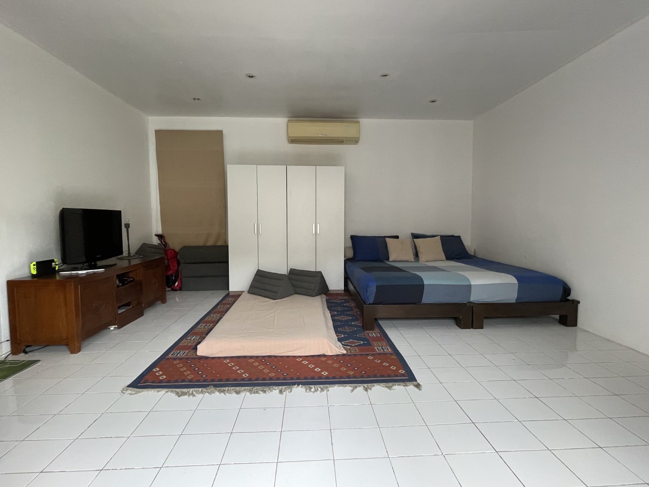 Property image - full photo 12