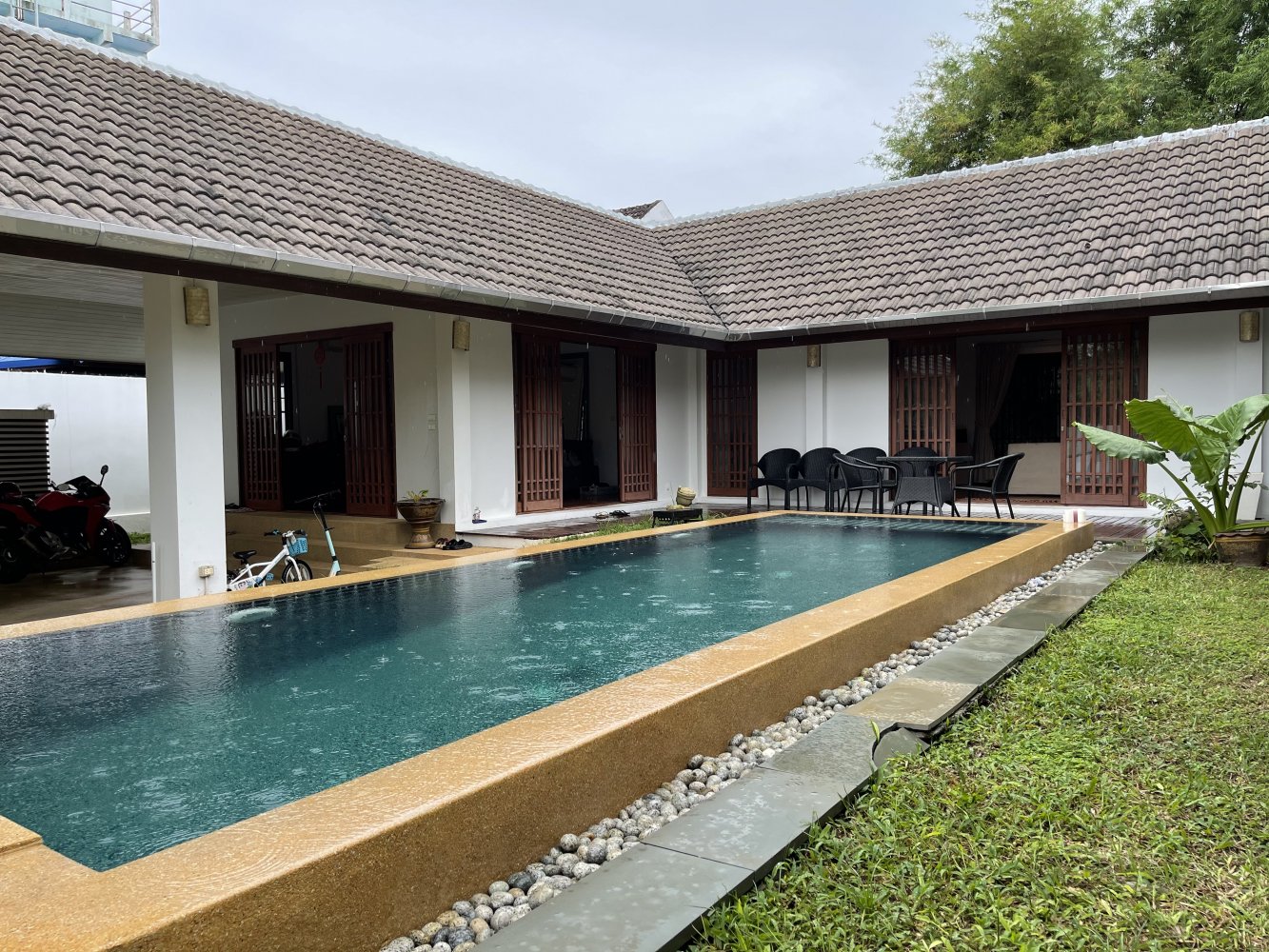 Property image - full photo 1