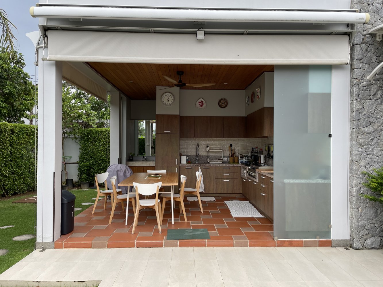 Property image - full photo 5