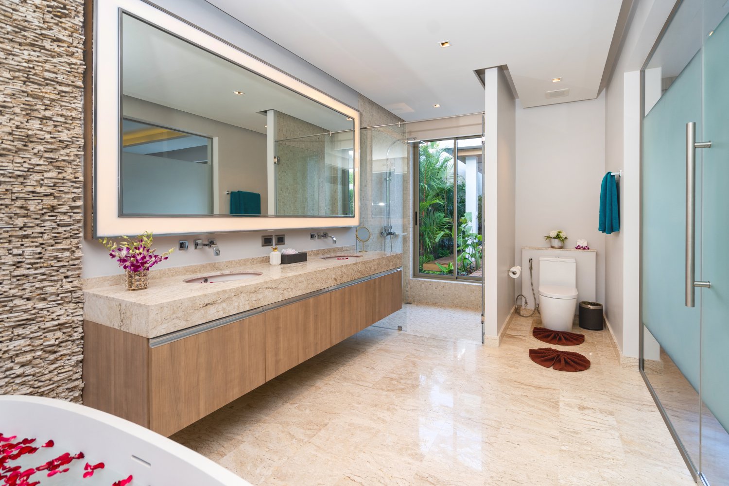 Property image - full photo 30