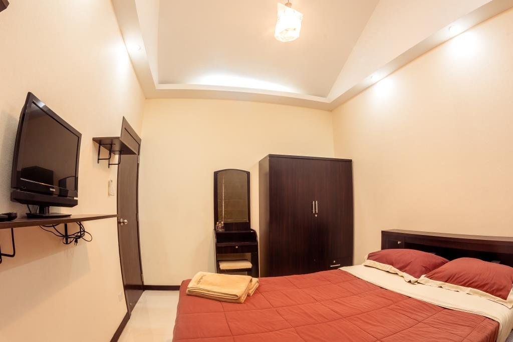 Property image - full photo 18