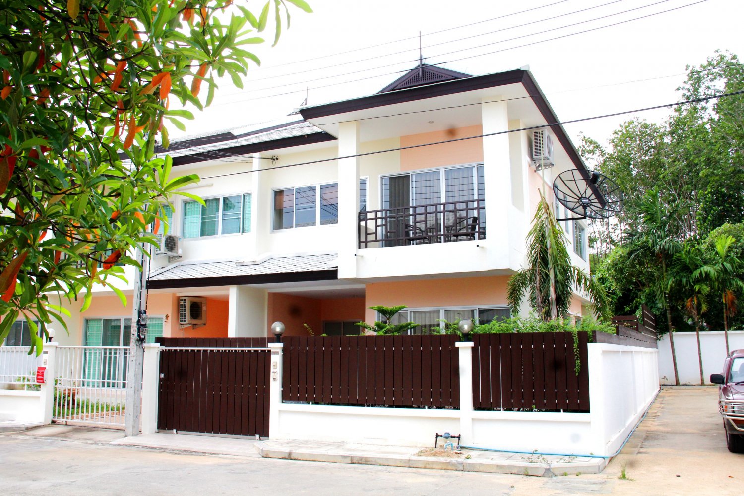 Property image - full photo 21