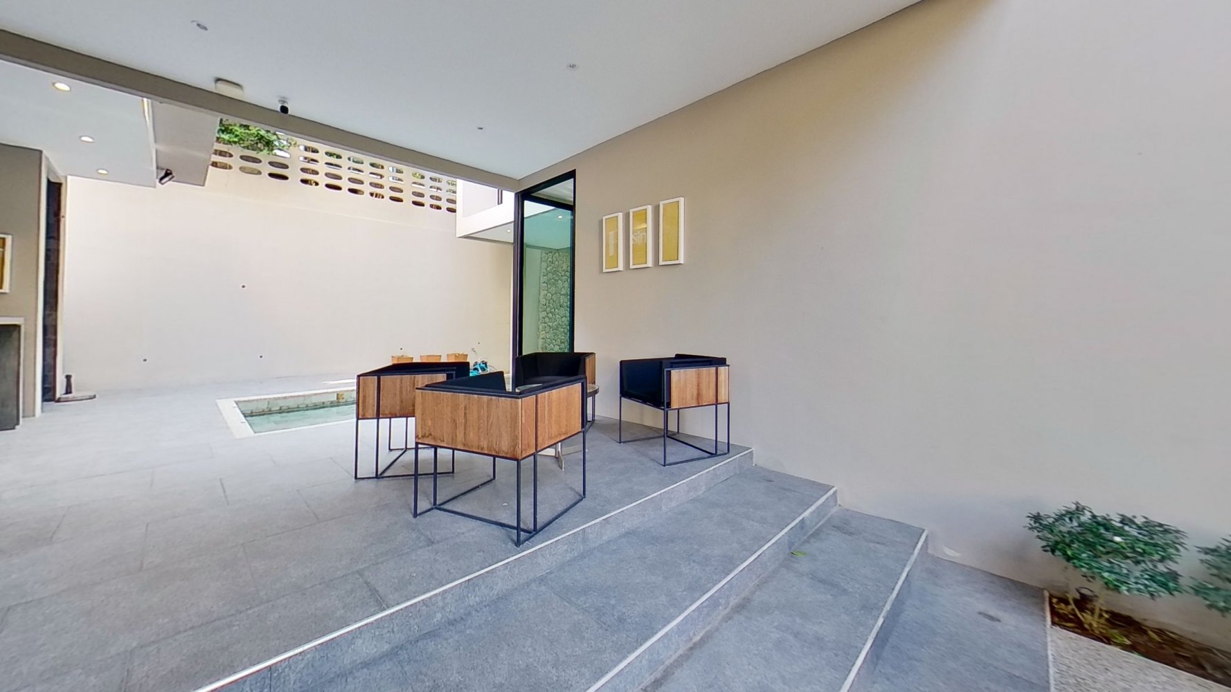 Property image - full photo 17