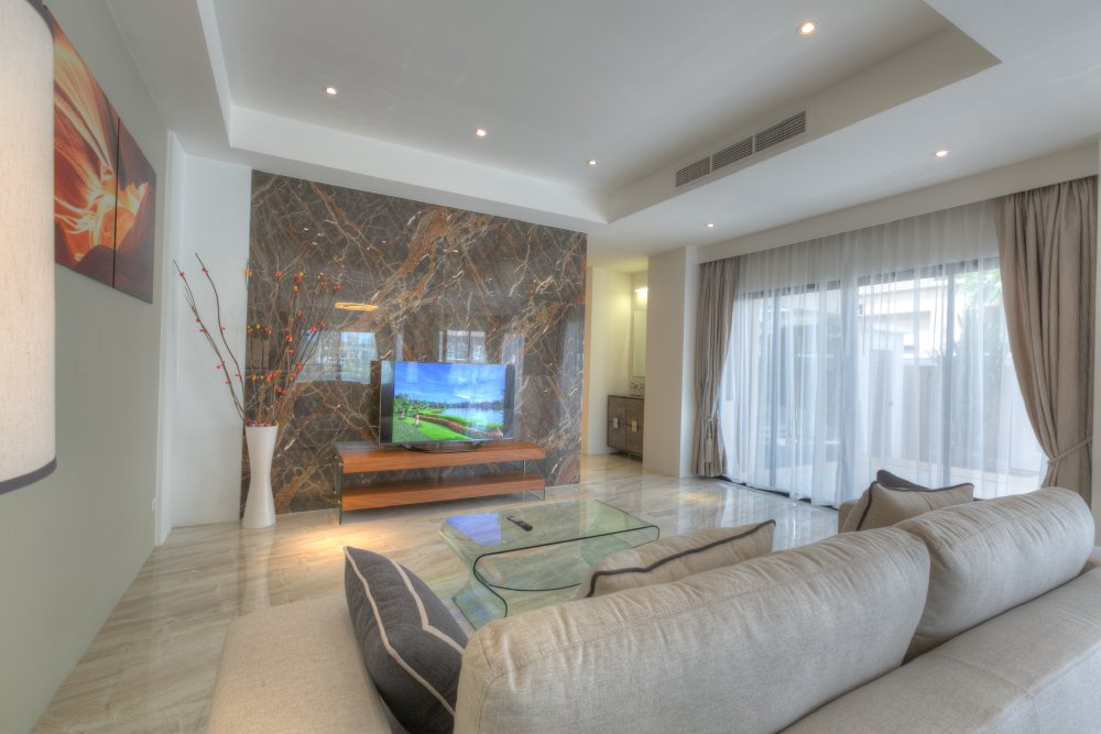 Property image - full photo 17