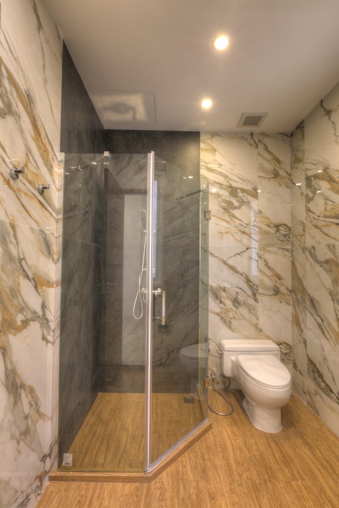 Property image - full photo 38