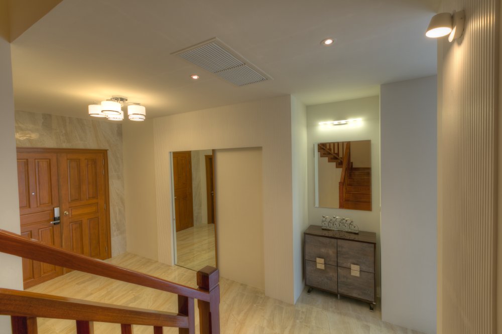 Property image - full photo 36