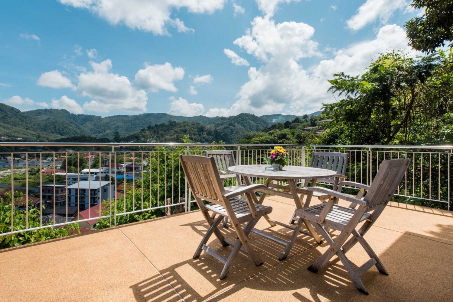 Property image - full photo 5