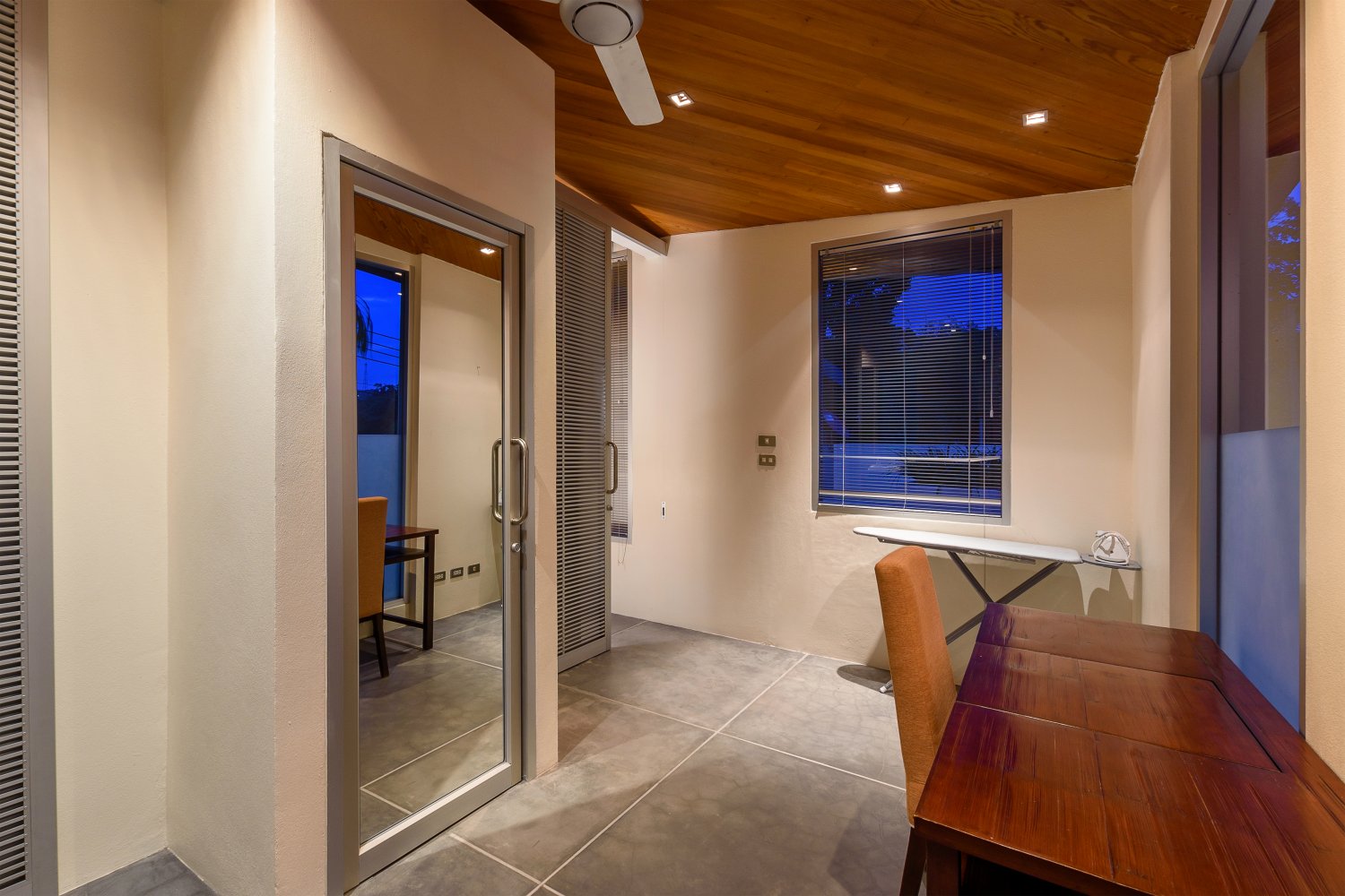 Property image - full photo 37