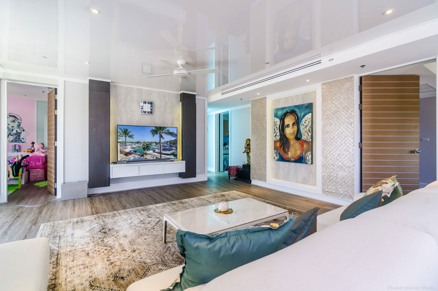 Property image - full photo 11