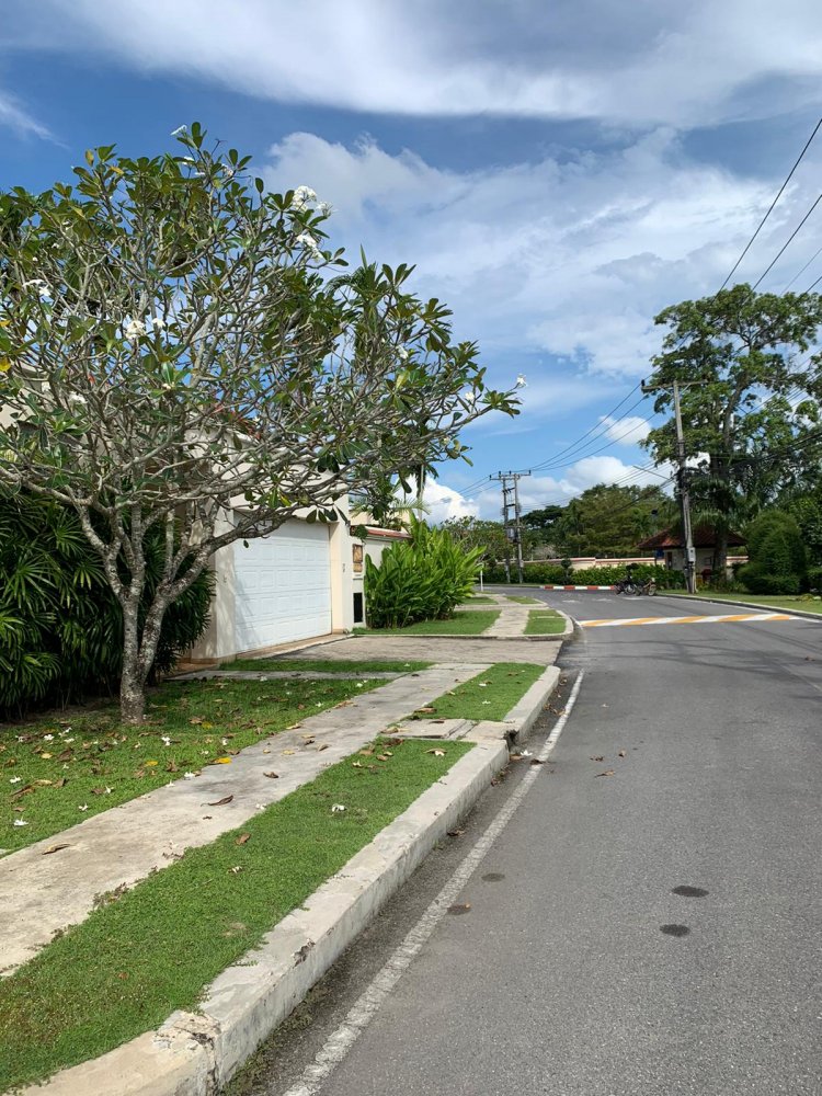 Property image - full photo 20