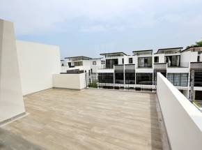 Property image - full photo 8