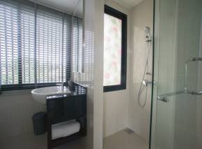 Property image - full photo 23