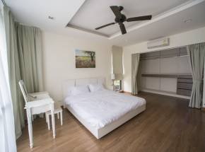 Property image - full photo 18