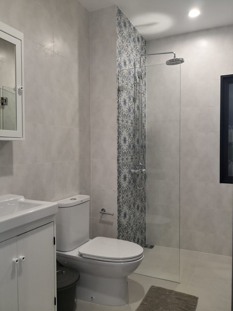 Property image - full photo 10