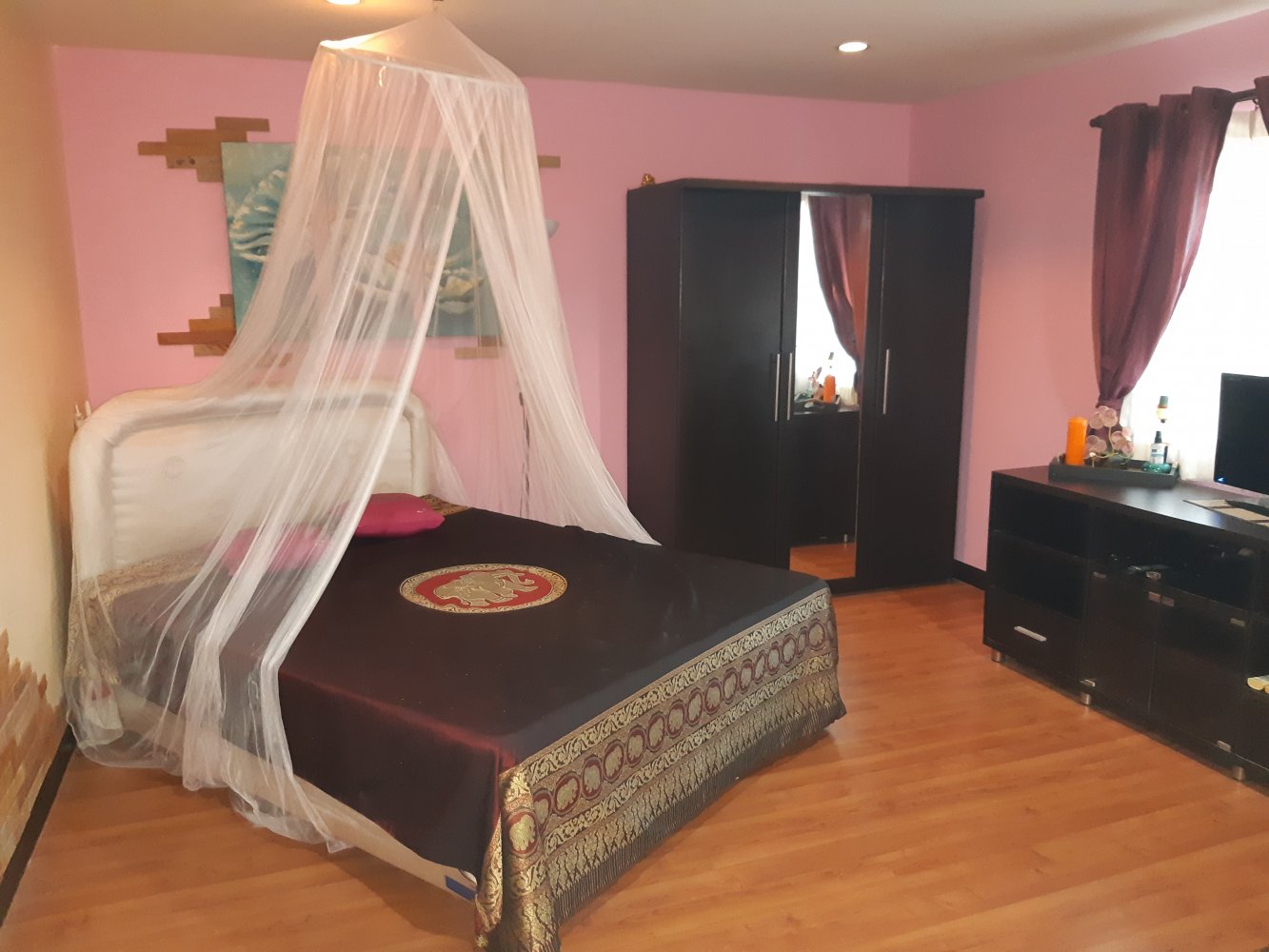 Property image - full photo 11