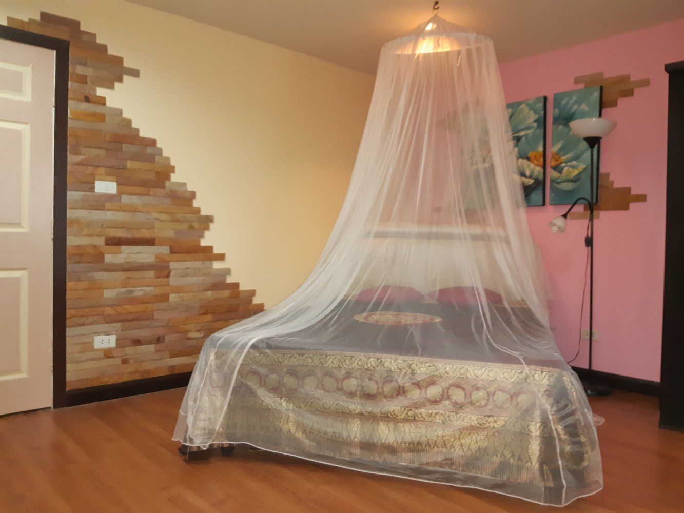Property image - full photo 8