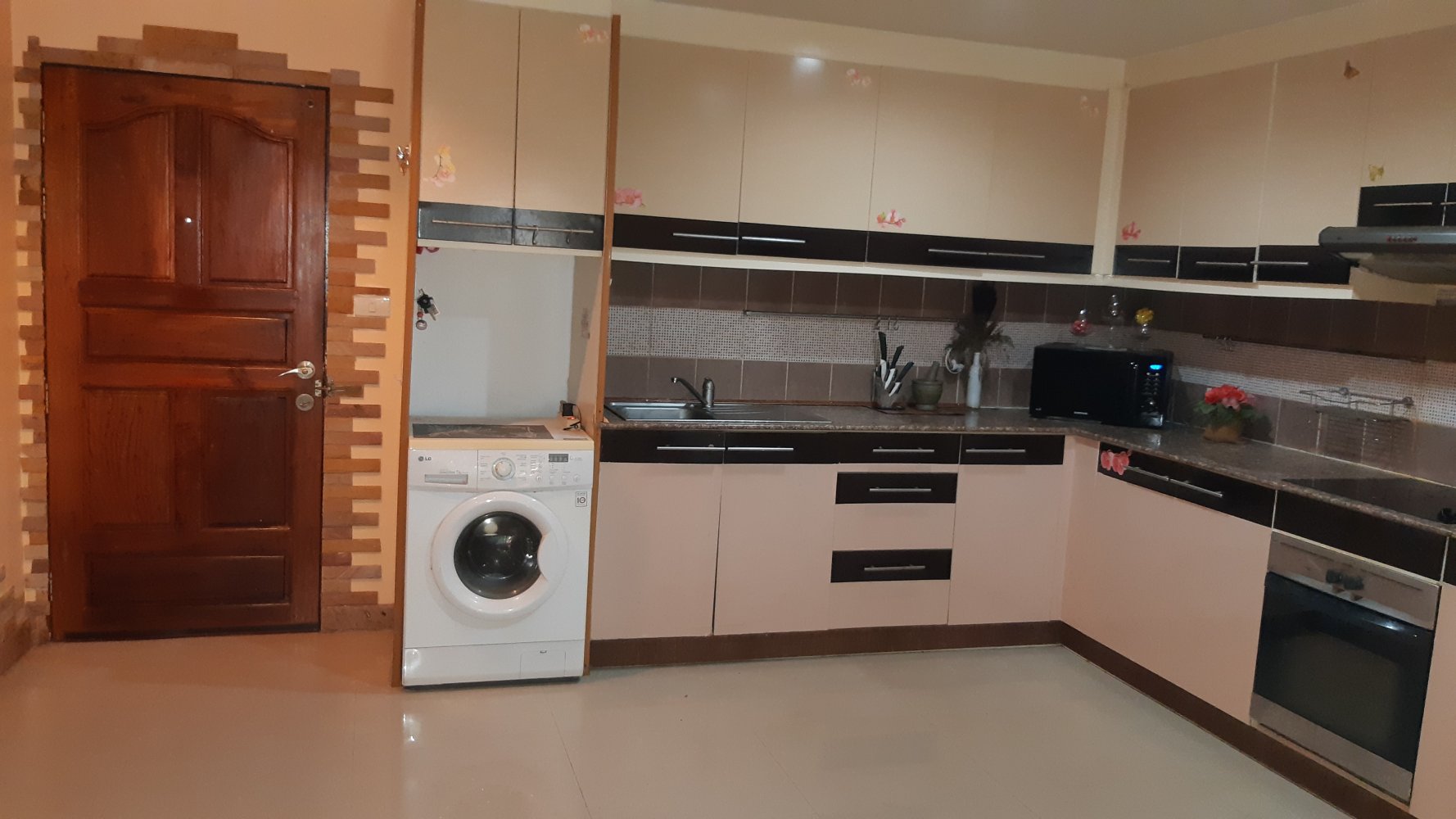 Property image - full photo 26