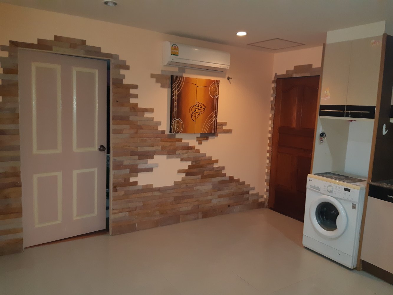 Property image - full photo 48