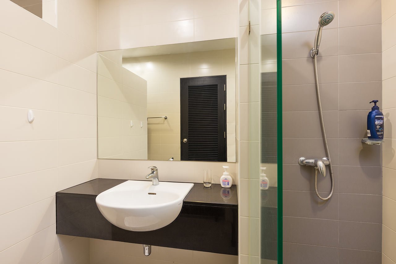 Property image - full photo 8