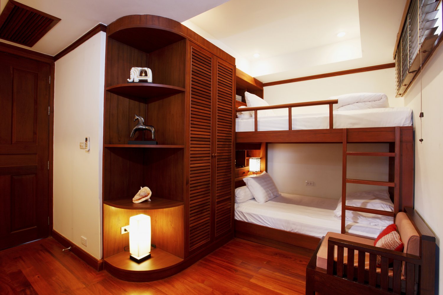 Property image - full photo 40