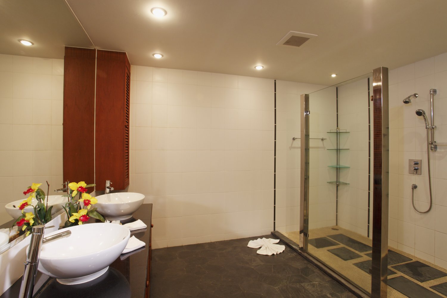 Property image - full photo 27