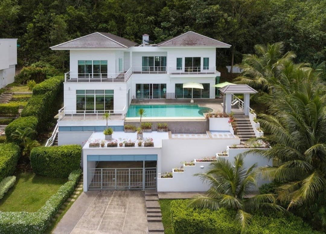 Property image - full photo 1