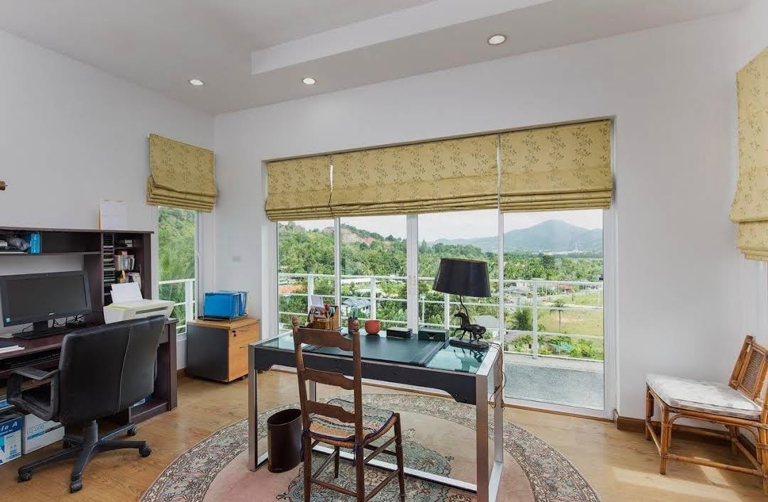 Property image - full photo 21