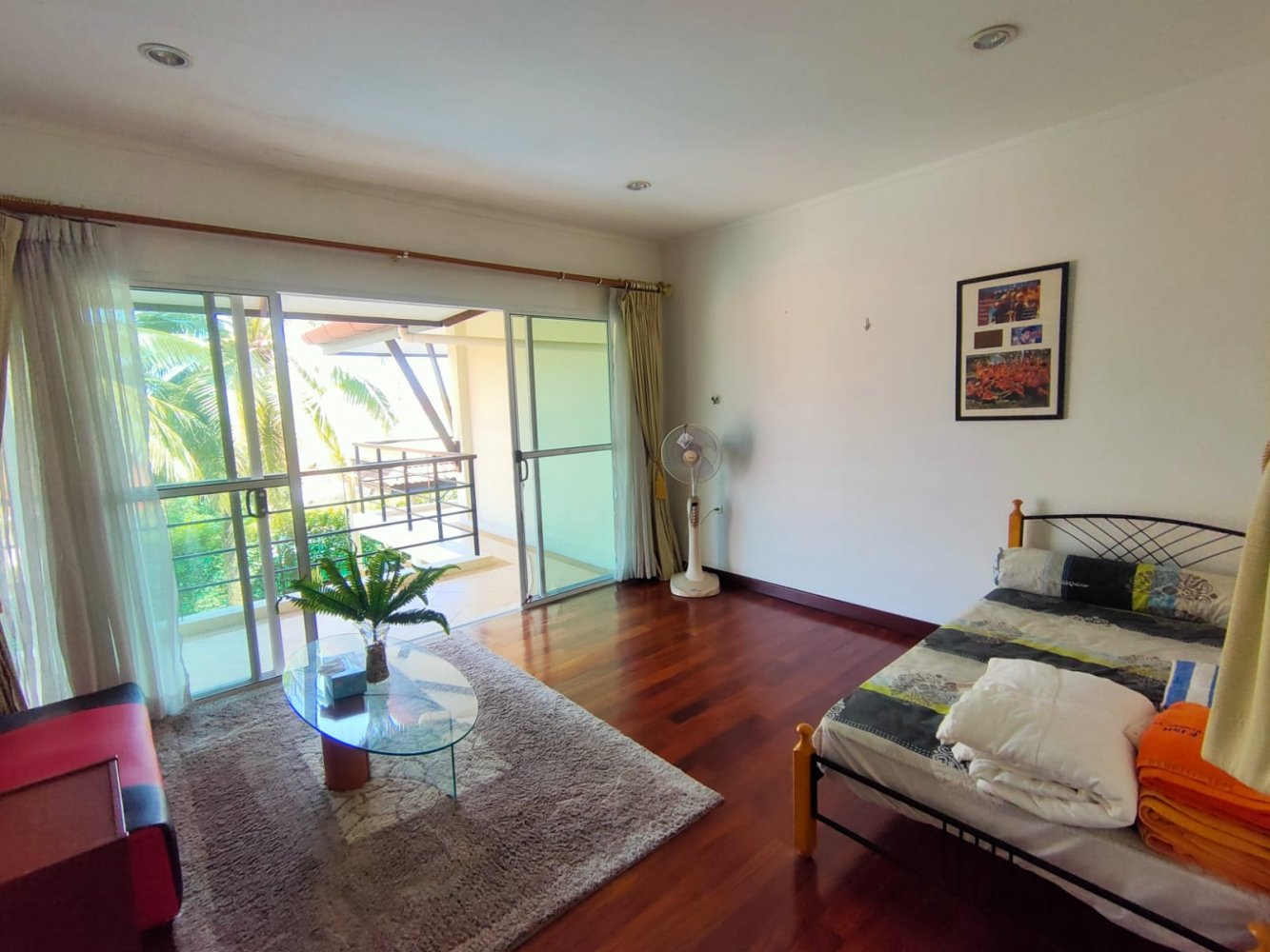 Property image - full photo 11