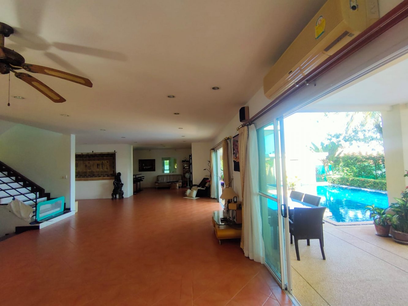 Property image - full photo 6