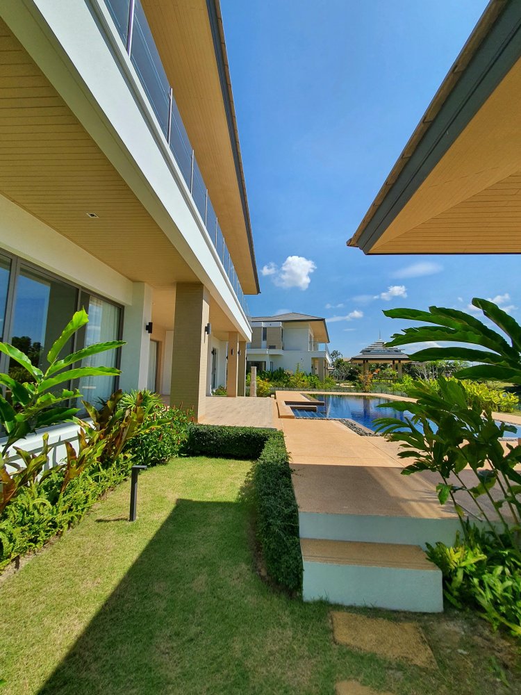 Property image - full photo 21