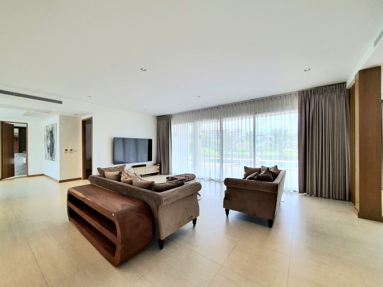 Property image - full photo 9